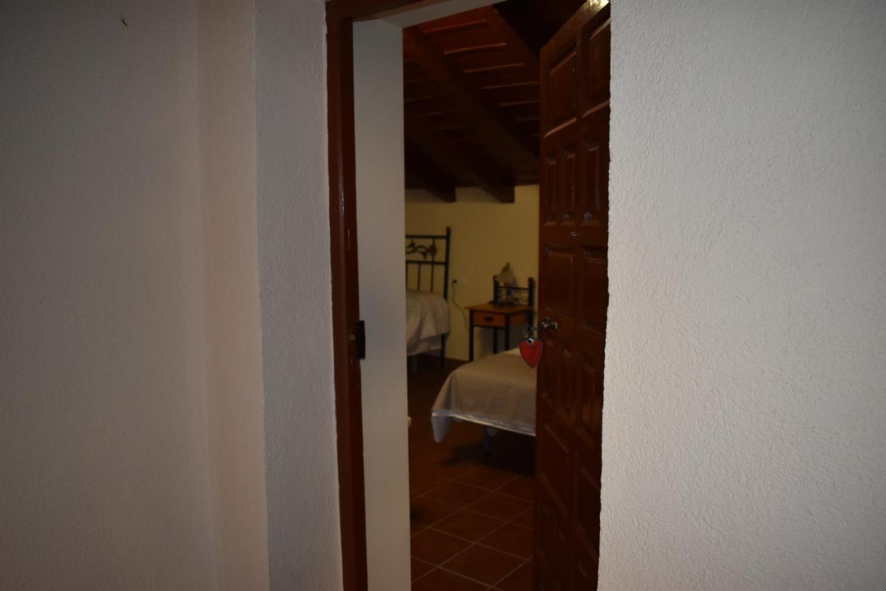 Hotel Rural El Refugio De Los Templarios Cabeza del Buey Bagian luar foto